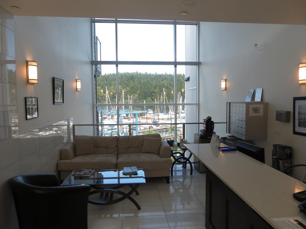 The Marinaside Resort Nanaimo Exterior photo